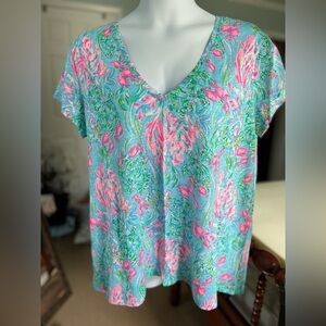 Lily Pulitzer XXL short sleeve v-neck top